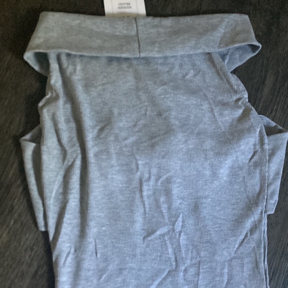 NWT Off Shoulder Ribbed Bodycon MIDI in Heather Gray - Picture 8 of 11